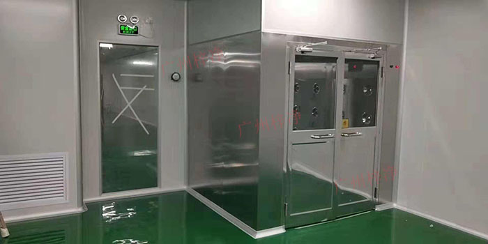 風淋室作為潔凈室入口的重要設備 風淋室作為潔凈室入口的重要設備